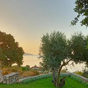 Nerea , Agia Efimia Grecia