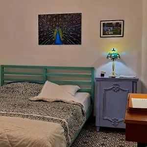Vintage 1930's Flat In The Center Of Apartment